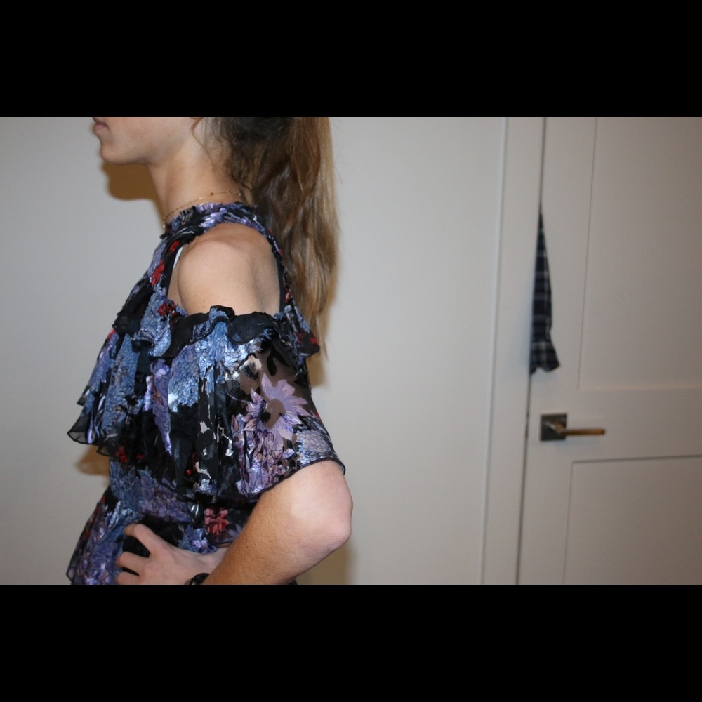 Dress - Picture 4 of 4